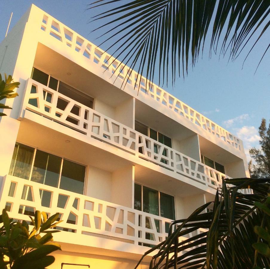 Playa 55 Beach Escape - Adults Only Guesthouse Celestun Exterior photo